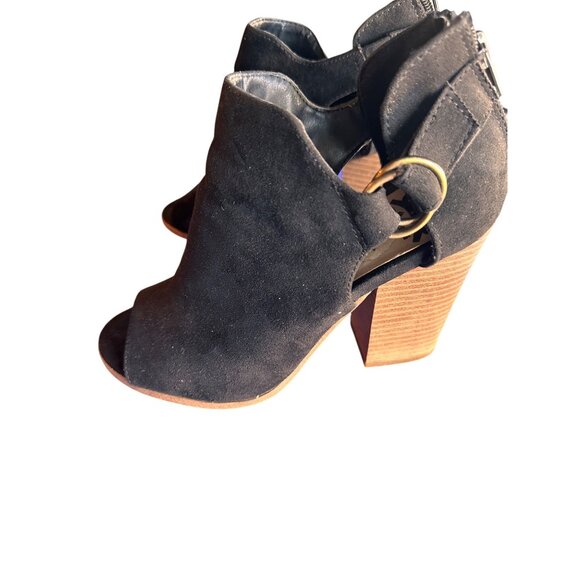 Fergalicious Size 7.5 by Fergie Booties Women Suede Cut Out with Block Heel - Picture 5 of 9